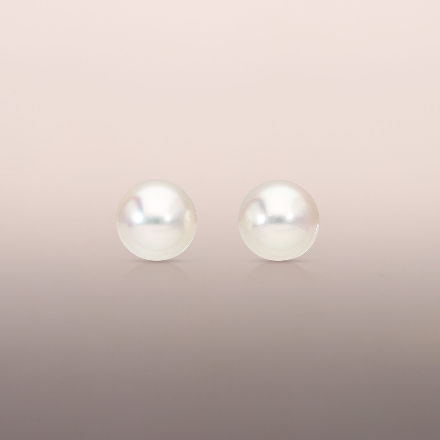 Akoya Pearl studs