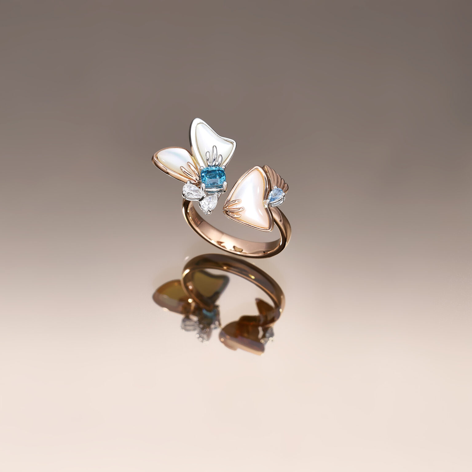 Mother-of-pearl blue zircon ring